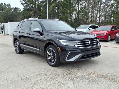 2024 Volkswagen Tiguan 2.0T Wolfsburg Edition