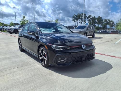 2025 Volkswagen Golf GTI 2.0T SE