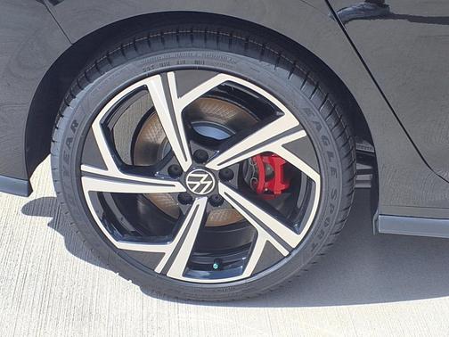 2025 Volkswagen Golf GTI 2.0T SE