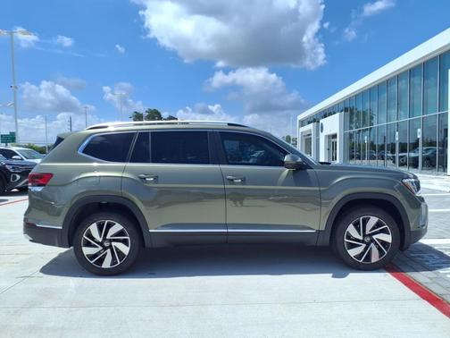 2025 Volkswagen Atlas 2.0T SEL