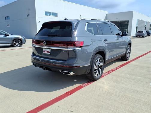2026 Volkswagen Atlas 2.0T SEL