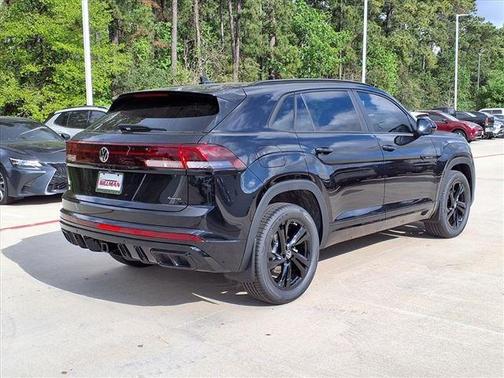 Deep Black Pearl Effect 2026 Volkswagen Atlas Cross Sport 2.0T SEL R-Line Black