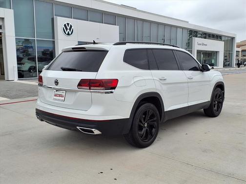 2022 Volkswagen Atlas 2.0T SE w/Technology