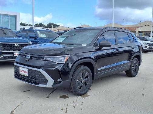 Deep Black Pearl 2026 Volkswagen Taos 1.5T S