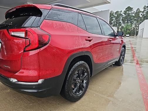 2023 GMC Terrain AT4