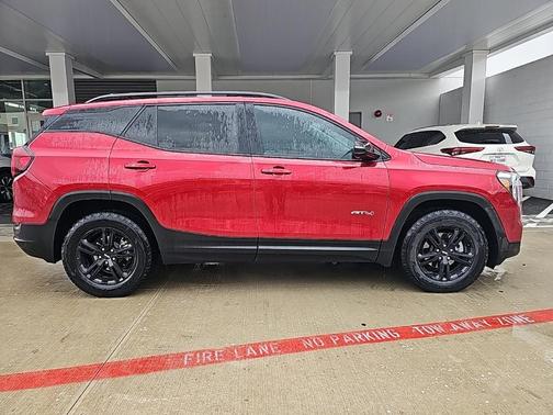 2023 GMC Terrain AT4