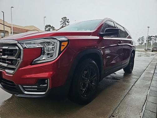2023 GMC Terrain AT4