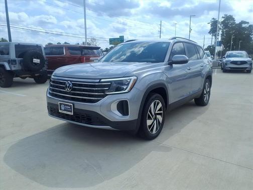 2025 Volkswagen Atlas 2.0T SE w/Technology