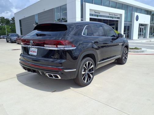 2025 Volkswagen Atlas Cross Sport 2.0T SEL Premium R-Line