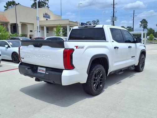 2022 Toyota Tundra SR5
