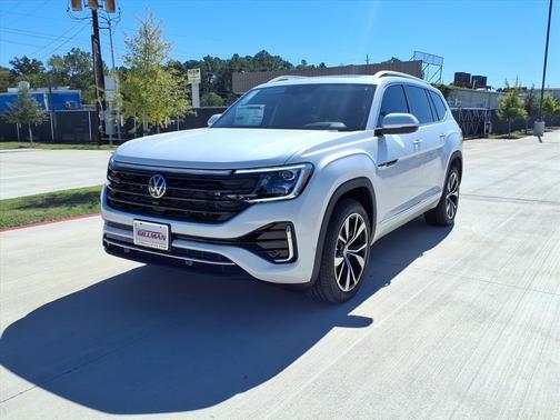 Opal White Pearl 2026 Volkswagen Atlas 2.0T SEL Premium R-Line