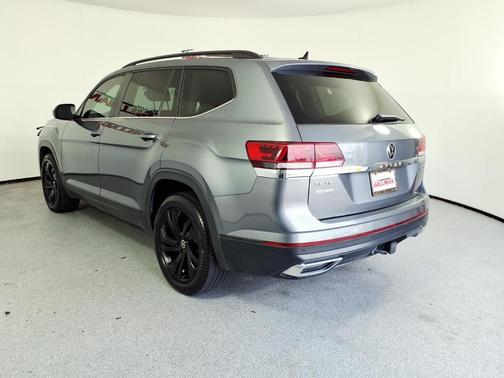 2022 Volkswagen Atlas 3.6L SE w/Technology