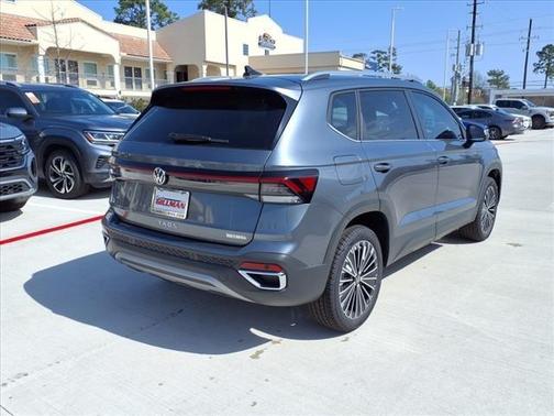 2025 Volkswagen Taos 1.5T SE