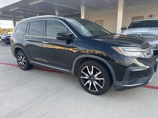 2019 Honda Pilot Touring 8-Passenger