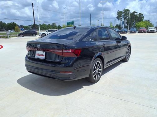 2025 Volkswagen Jetta 1.5T SE