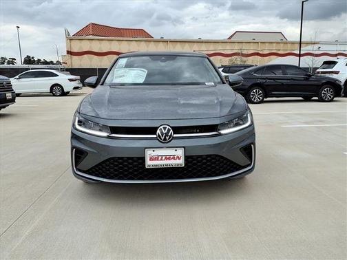 Platinum Gray Metallic 2026 Volkswagen Jetta 1.5T SE