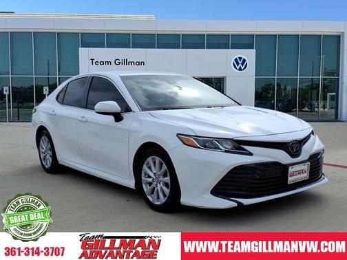 2018 Toyota Camry LE