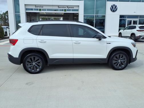 2022 Volkswagen Taos 1.5T S