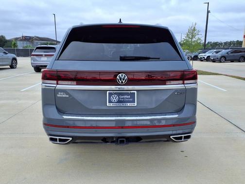 Pure Gray 2025 Volkswagen Atlas 2.0T SEL Premium R-Line