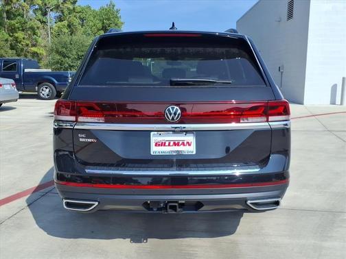 Deep Black Pearl Effect 2026 Volkswagen Atlas 2.0T SE W/TECHNOLOGY