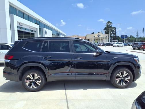 2025 Volkswagen Atlas 2.0T SE