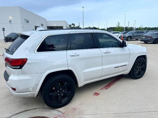 Bright White Clearcoat 2015 Jeep Grand Cherokee Altitude