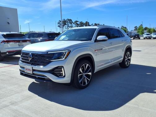 Opal White Pearl 2026 Volkswagen Atlas Cross Sport 2.0T SEL Premium R-Line