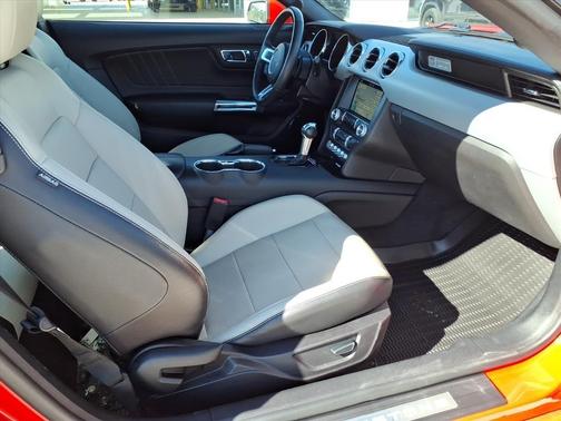 2017 Ford Mustang EcoBoost Premium