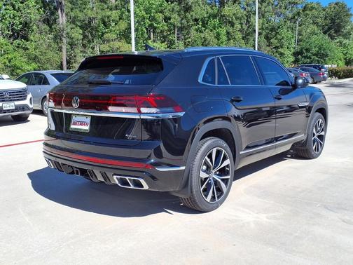 Deep Black Pearl Effect 2026 Volkswagen Atlas Cross Sport 2.0T SEL Premium R-Line