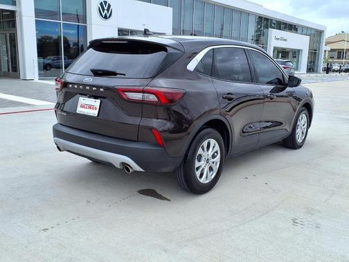 Cinnabar Red Metallic 2023 Ford Escape Active
