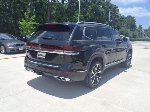 2025 Volkswagen Atlas 2.0T SEL Premium R-Line