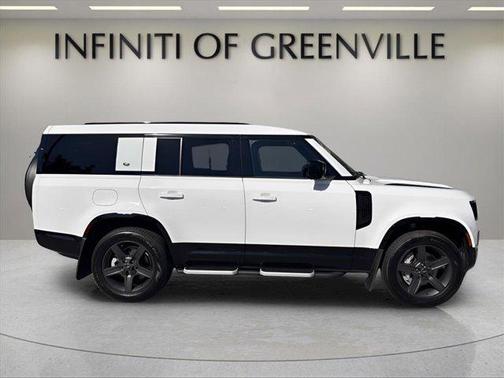 2023 Land Rover Defender 130 X-Dynamic SE