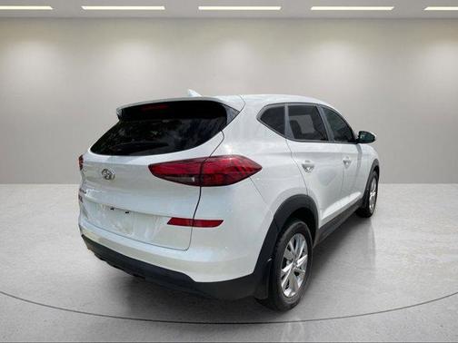Winter White 2020 Hyundai TUCSON SE