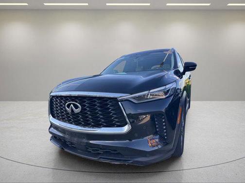 Mineral Black 2023 INFINITI QX60 Luxe