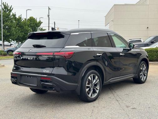 Mineral Black 2023 INFINITI QX60 Luxe