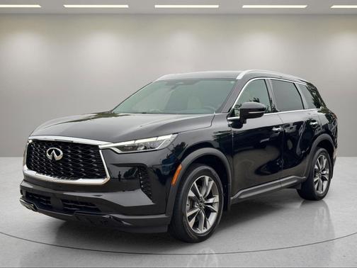 Mineral Black 2023 INFINITI QX60 Luxe
