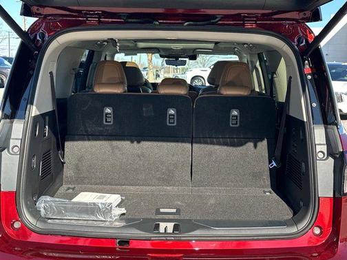 2025 INFINITI QX80 SENSORY AWD