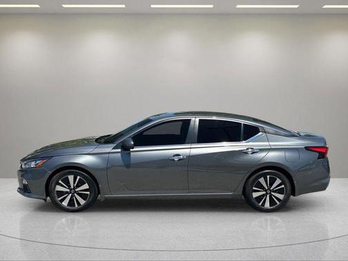 Gun Metallic 2021 Nissan Altima 2.5 SV