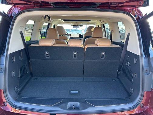 2025 INFINITI QX80 SENSORY AWD