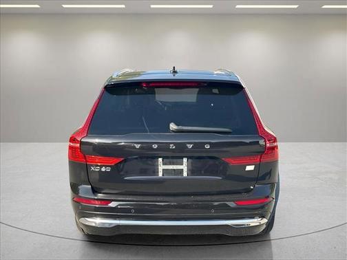 Black Stone 2023 Volvo XC60 Recharge Plug-In Hybrid T8 Plus Bright Theme