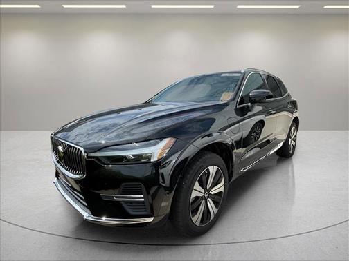 Black Stone 2023 Volvo XC60 Recharge Plug-In Hybrid T8 Plus Bright Theme