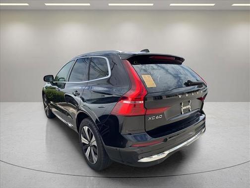 Black Stone 2023 Volvo XC60 Recharge Plug-In Hybrid T8 Plus Bright Theme