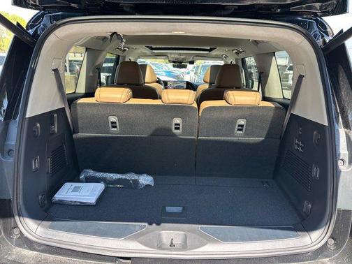 2025 INFINITI QX80 SENSORY AWD