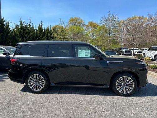 2025 INFINITI QX80 SENSORY AWD