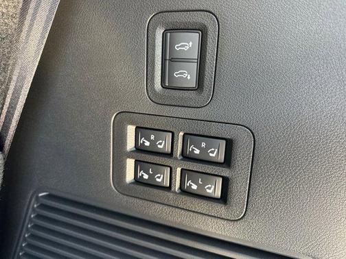 2025 INFINITI QX80 SENSORY AWD