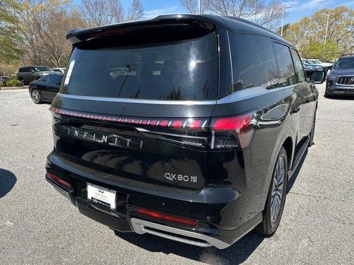 2025 INFINITI QX80 SENSORY AWD