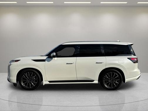 Radiant White 2027 INFINITI QX80 AUTOGRAPH