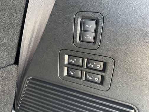 2025 INFINITI QX80 SENSORY AWD