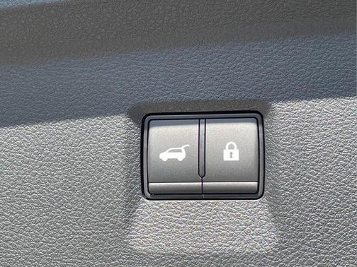 Radiant White 2026 INFINITI QX60 LUXE FWD