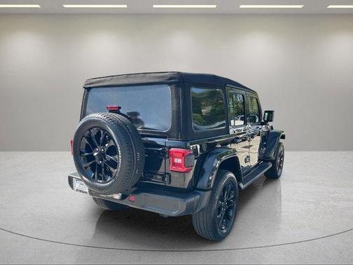 2022 Jeep Wrangler Unlimited 4xe Sahara